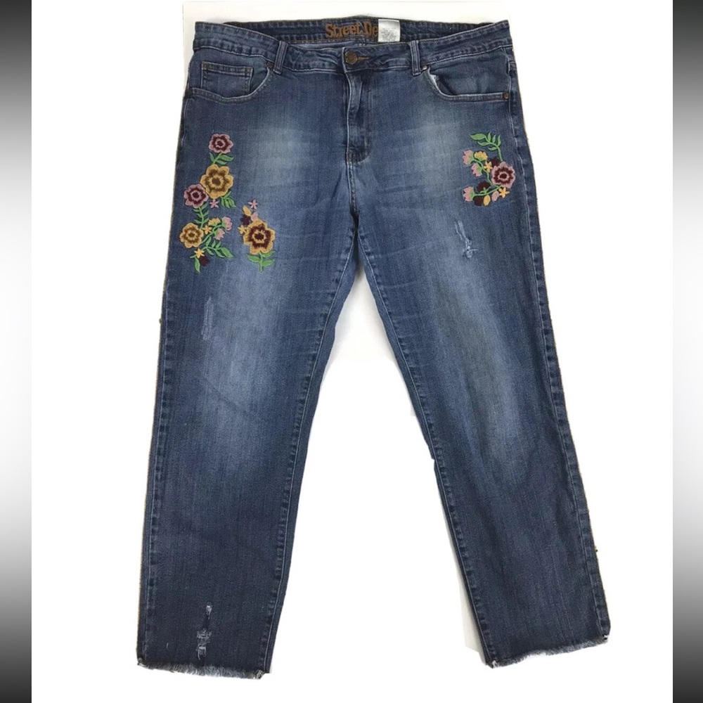 Women’s Street Denim Jeans juniors 17 Embroidered Flowers Fringe Hem Distresses